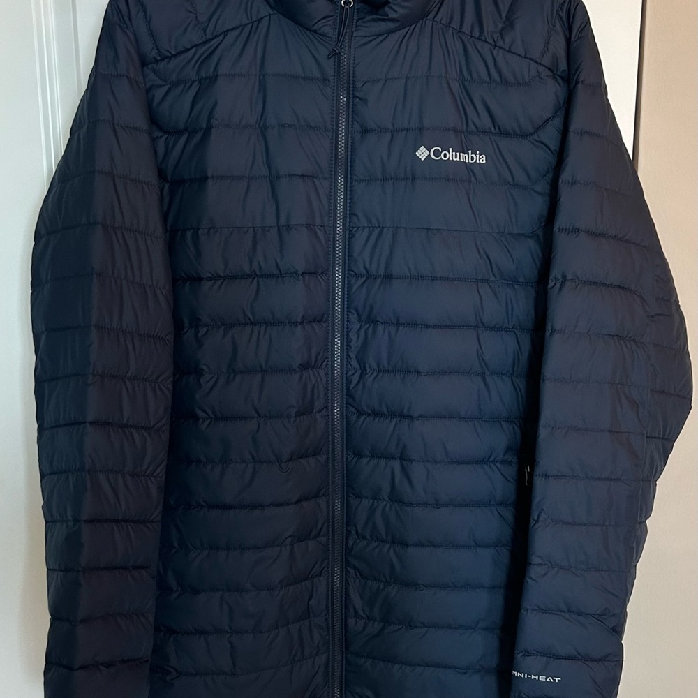 Columbia Men's Dark Blue Puffer Jacket